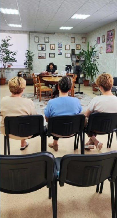 23 июня 2026 года депутаты Горловского городского совета от фракции «Единая Россия» — Роман Конев и Нелля Якуненко провели встречи с трудовыми коллективами 23 июня 2026 года депутаты Горловского городского совета от фракции «Единая Россия» — Роман Конев и Нелля Якуненко провели встречи с трудовыми коллективами
