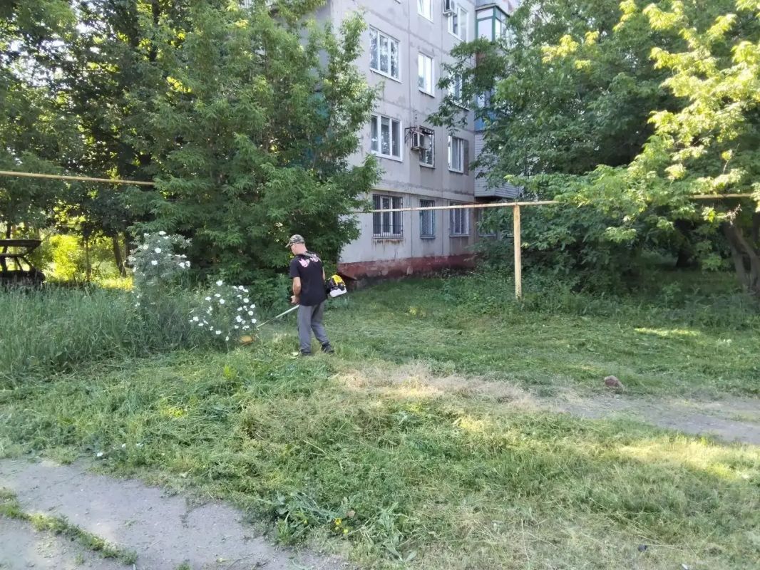 Иван Приходько: Уважаемые жители Горловки! Представляю вам еженедельный отчет о деятельности Горловского филиала единого регионального фонда по управлению многоквартирными домами на территории Донецкой Народной Республики