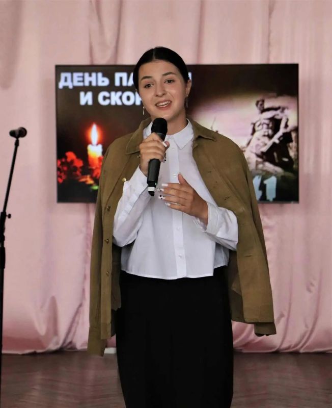 Музыкальная гостиная «Мы помним о войне» Музыкальная гостиная «Мы помним о войне»