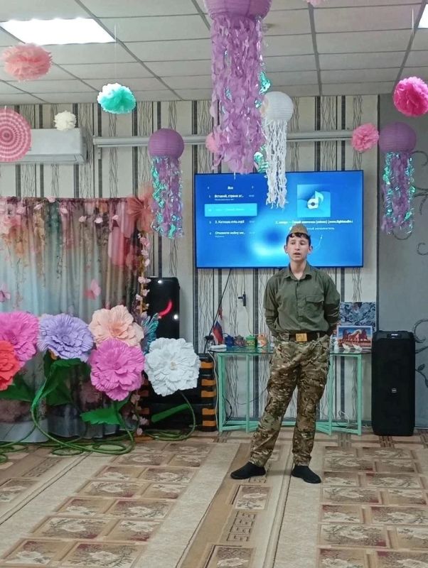 «Минута молчания» прошла в социально-реабилитационном центре для несовершеннолетних Харцызска «Минута молчания» прошла в социально-реабилитационном центре для несовершеннолетних Харцызска