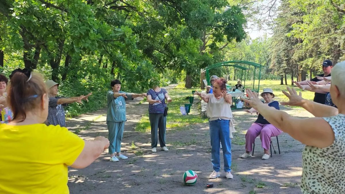 «Нам скучно не бывает никогда» «Нам скучно не бывает никогда»