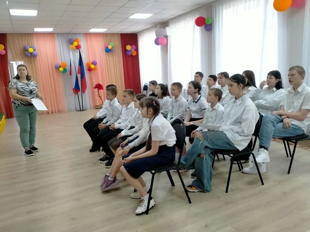 В Шахтерске прошла тематическая программа «День скорби и памяти» В Шахтерске прошла тематическая программа «День скорби и памяти»