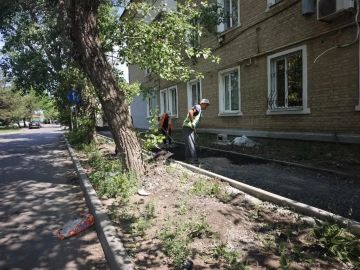 Якутия завершила демонтаж старого дорожного покрытия на улице Лихолетова в Докучаевске