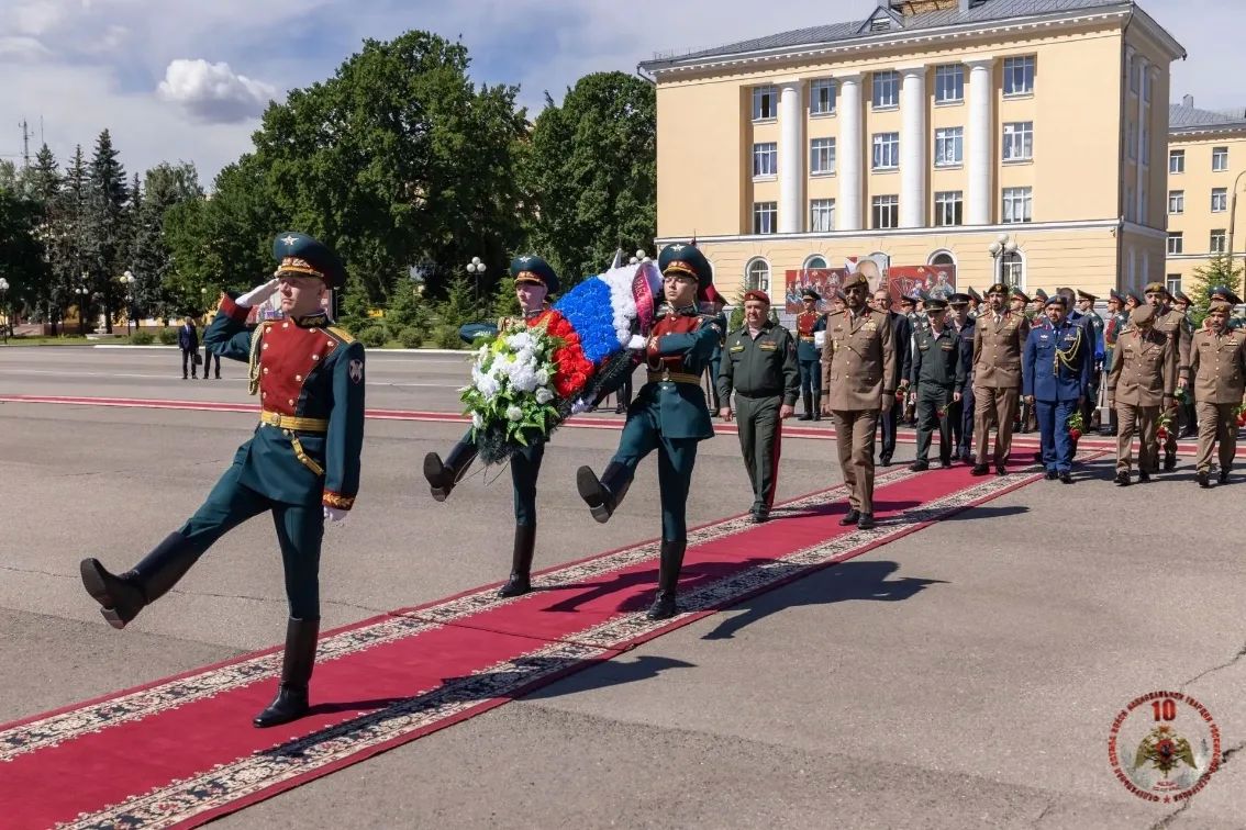 Представители Национальной гвардии Объединенных Арабских Эмиратов ознакомились с деятельностью подразделений Росгвардии в столичном регионе Представители Национальной гвардии Объединенных Арабских Эмиратов ознакомились с деятельностью подразделений Росгвардии в столичном регионе