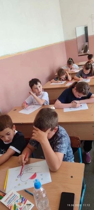«Дарю тепло»: школа № 2 наполнилась радостью общения и доброты «Дарю тепло»: школа № 2 наполнилась радостью общения и доброты