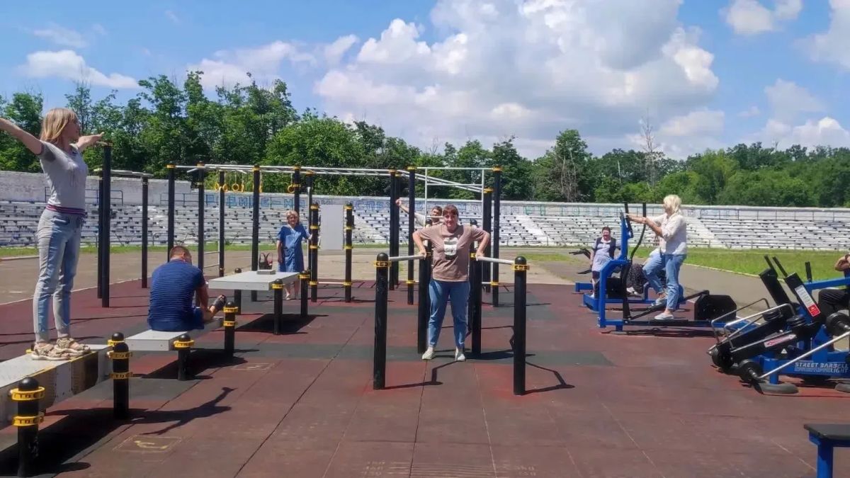 «Спортивный Донбасс» в Шахтёрске: день олимпийских достижений и зарядка с чемпионом мира «Спортивный Донбасс» в Шахтёрске: день олимпийских достижений и зарядка с чемпионом мира