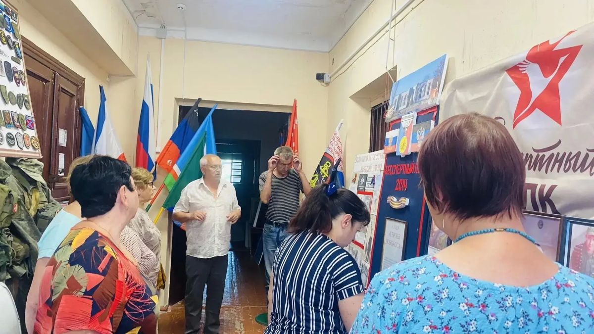 1 июля 2026 года в музее истории пгт. Новотроицкое прошла тематическая беседа и открылась выставка из цикла мероприятий «Мы помним всё... СВО». Истории. Факты. Информация. Уже пять лет идёт Специальная военная операция. Наши... 1 июля 2026 года в музее истории пгт. Новотроицкое прошла тематическая беседа и открылась выставка из цикла мероприятий «Мы помним всё... СВО». Истории. Факты. Информация. Уже пять лет идёт Специальная военная операция. Наши...