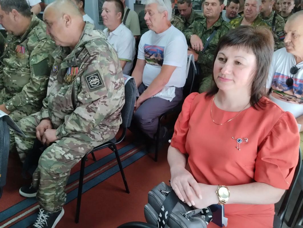 Я расскажу вам о войне…. В стенах МБУ «Снежнянский музей боевой славы» состоялась торжественная встреча Я расскажу вам о войне…. В стенах МБУ «Снежнянский музей боевой славы» состоялась торжественная встреча