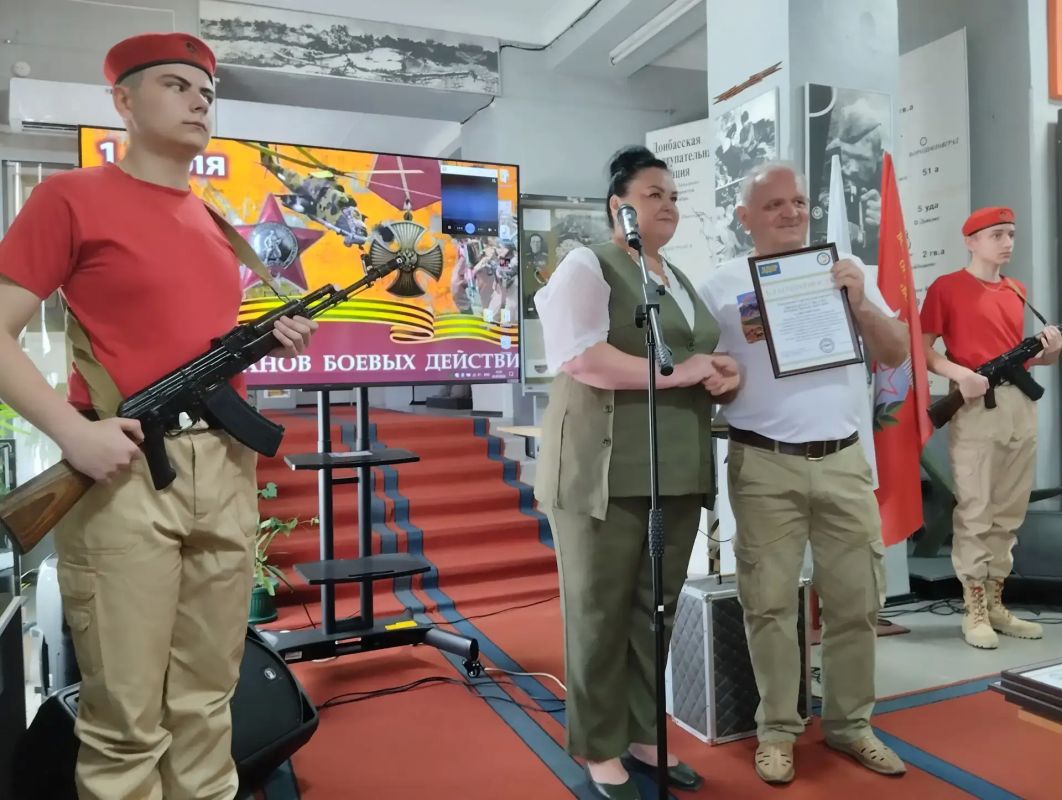 Я расскажу вам о войне…. В стенах МБУ «Снежнянский музей боевой славы» состоялась торжественная встреча Я расскажу вам о войне…. В стенах МБУ «Снежнянский музей боевой славы» состоялась торжественная встреча