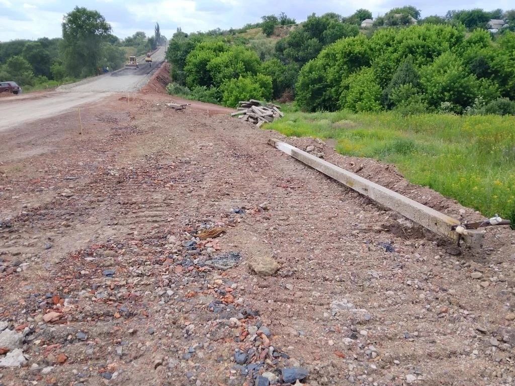 В Шахтерском округе продолжается ремонт дороги «Кировское – Орлово-Ивановка – Рассыпное»