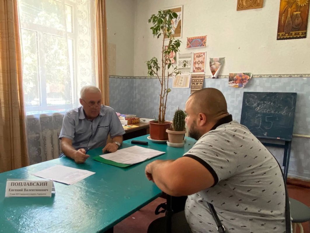 Евгений Поплавский: Провел прием граждан по личным вопросам в отделении филиала государственного фонда "Защитники Отечества" Евгений Поплавский: Провел прием граждан по личным вопросам в отделении филиала государственного фонда "Защитники Отечества"