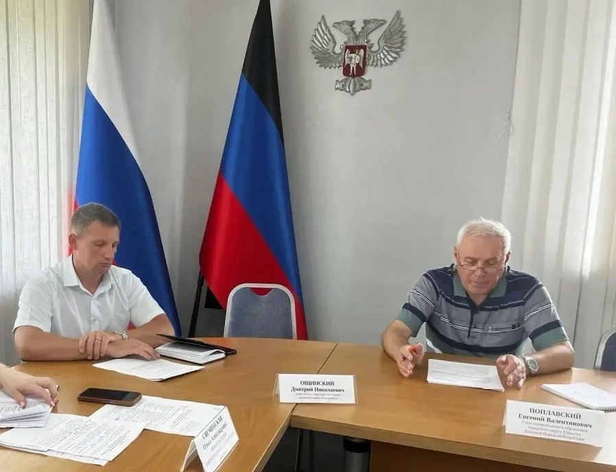 Евгений Поплавский: Провел еженедельное аппаратное совещание с руководителями ведомств и силовых структур
