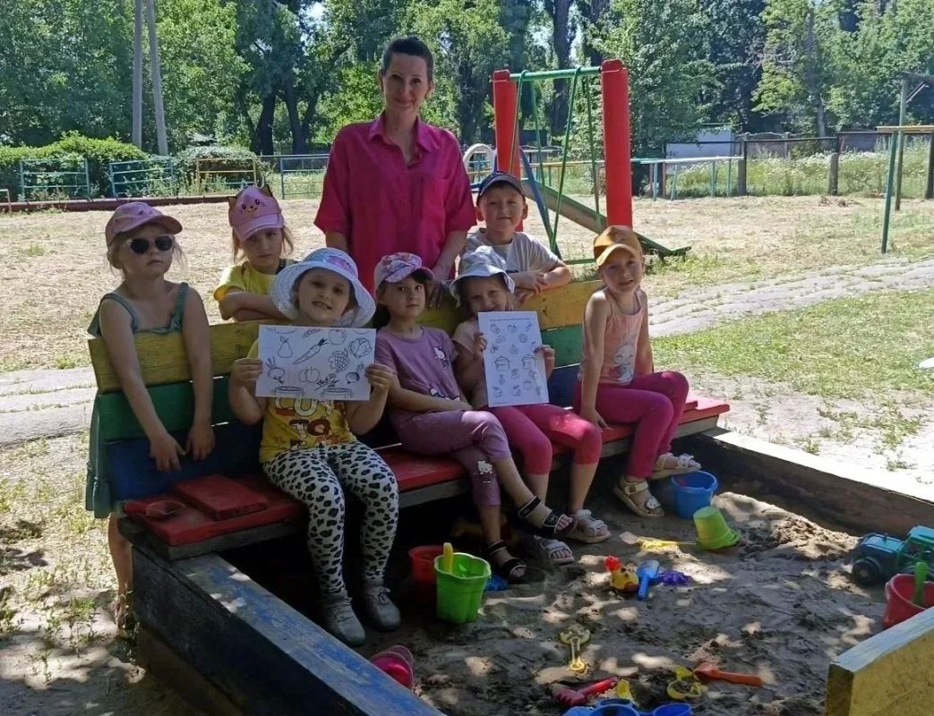 «Экокарусель. Летние приключения» для группы «Улыбка» ГБДОУ №49 «Веснянка» прошла как яркий праздник на свежем воздухе! «Экокарусель. Летние приключения» для группы «Улыбка» ГБДОУ №49 «Веснянка» прошла как яркий праздник на свежем воздухе!