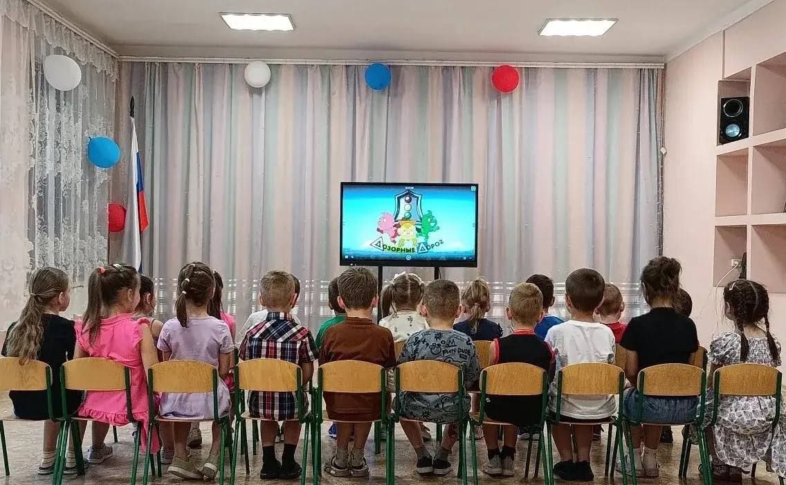 Живые уроки безопасности. Вопрос безопасности детей на дороге остается одним из самых важных в воспитании Живые уроки безопасности. Вопрос безопасности детей на дороге остается одним из самых важных в воспитании