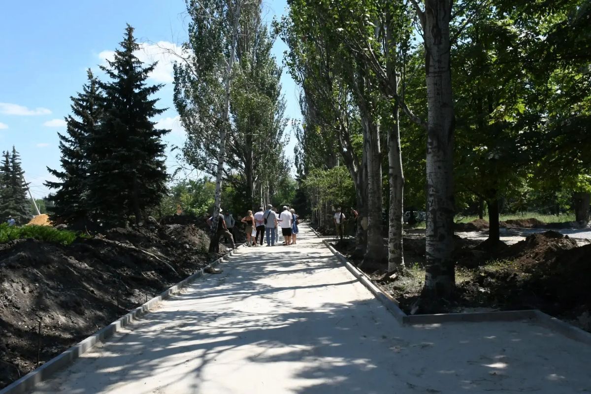 В парке «Победа» Кировского — большая стройка: территория преображается на глазах В парке «Победа» Кировского — большая стройка: территория преображается на глазах