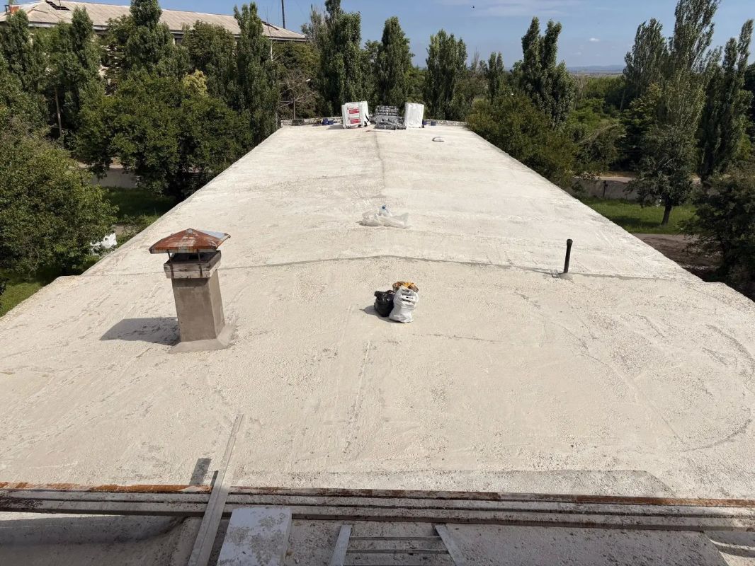 В школах Ясиноватского муниципального округа вручили аттестаты выпускникам одиннадцатых классов и документы об образовании девятиклассникам В школах Ясиноватского муниципального округа вручили аттестаты выпускникам одиннадцатых классов и документы об образовании девятиклассникам