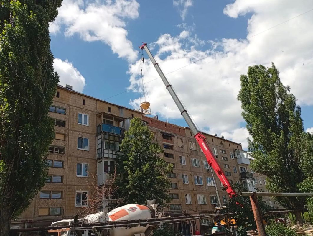 Побывали с Александром Лазаревым на ряде объектов, которые восстанавливает в этом году в нашем городе Челябинская область Побывали с Александром Лазаревым на ряде объектов, которые восстанавливает в этом году в нашем городе Челябинская область