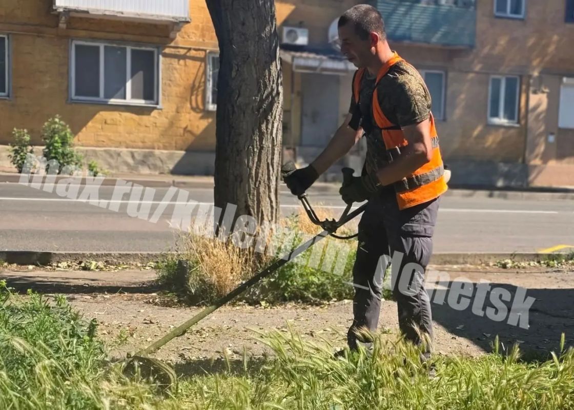 Акция «Чистый четверг» в Донецке!
