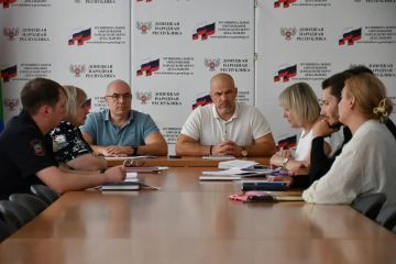 В администрации Дебальцево состоялось заседание нового консультативного органа – Совета по вопросам межнациональных и межконфессиональных отношений при Главе городского округа