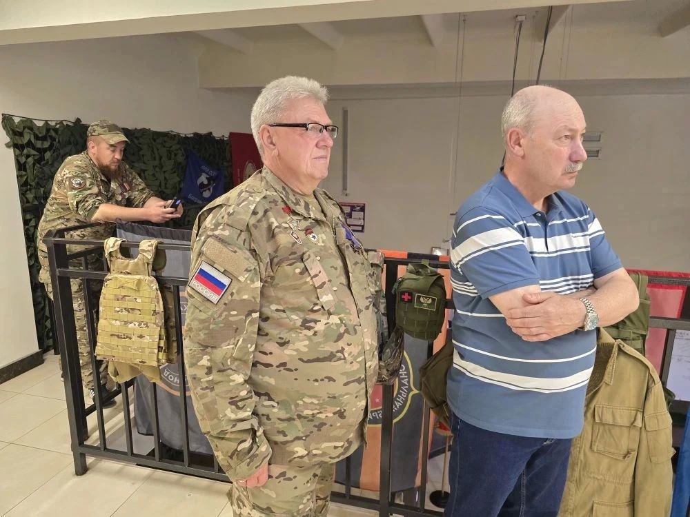 Дмитрий Огилец: Сегодня, с дружеским визитом, посетил Дом Ветерана Донецкой республиканской региональной организации "Российский союз ветеранов Афганистана и специальных военных операций" Председатель Правительства Донецкой... Дмитрий Огилец: Сегодня, с дружеским визитом, посетил Дом Ветерана Донецкой республиканской региональной организации "Российский союз ветеранов Афганистана и специальных военных операций" Председатель Правительства Донецкой...