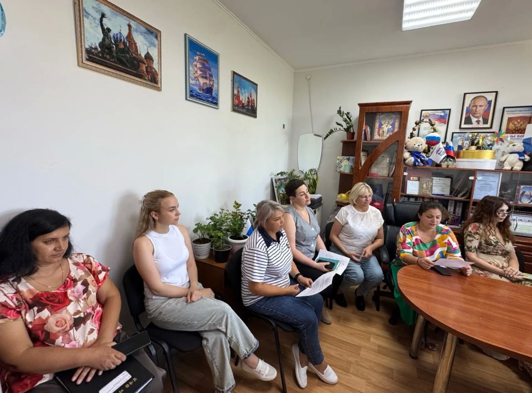 В Администрации округа состоялось очередное заседание комиссии по делам несовершеннолетних и защите их прав В Администрации округа состоялось очередное заседание комиссии по делам несовершеннолетних и защите их прав