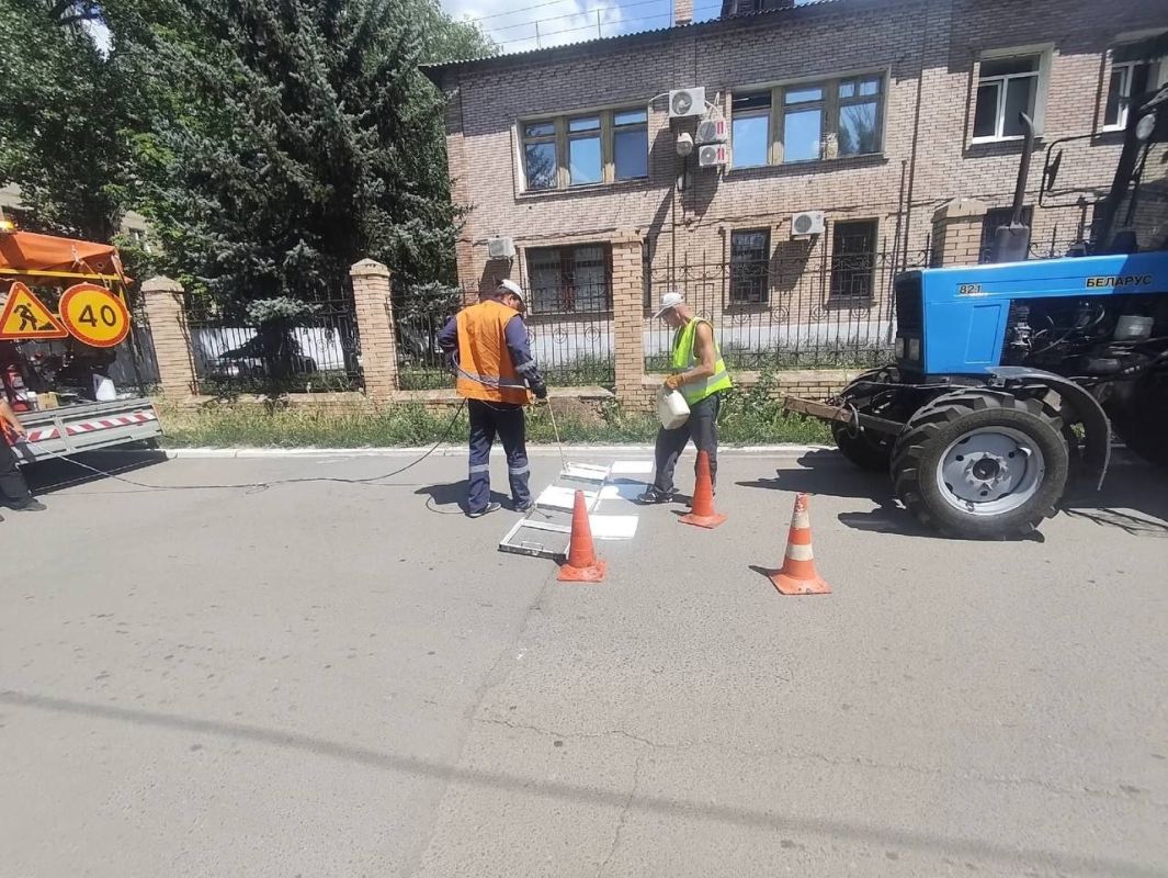 МУП «Простор» ежедневно выполняет все необходимые работы по содержанию городских улиц МУП «Простор» ежедневно выполняет все необходимые работы по содержанию городских улиц