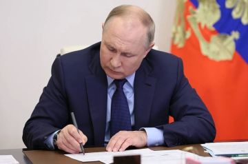 Путин подписал поправки в Налоговый кодекс, стимулирующие производителей топлива