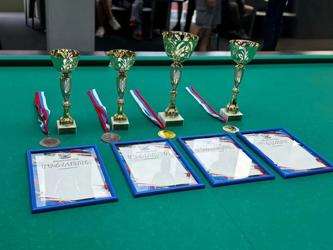 В Донецке прошел чемпионат Республики по бильярдному спорту В Донецке прошел чемпионат Республики по бильярдному спорту