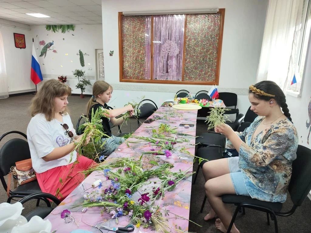 Мастер-класс «Венок ко дню Ивана Купала» Мастер-класс «Венок ко дню Ивана Купала»