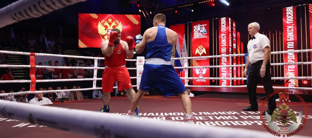 Сотрудник ОМОН «АХМАТ-Крепость» стал серебряным призером чемпионата Росгвардии по боксу В Москве на базе универсального спортивного комплекса «Крылья Советов» завершился чемпионат войск национальной гвардии Российской...