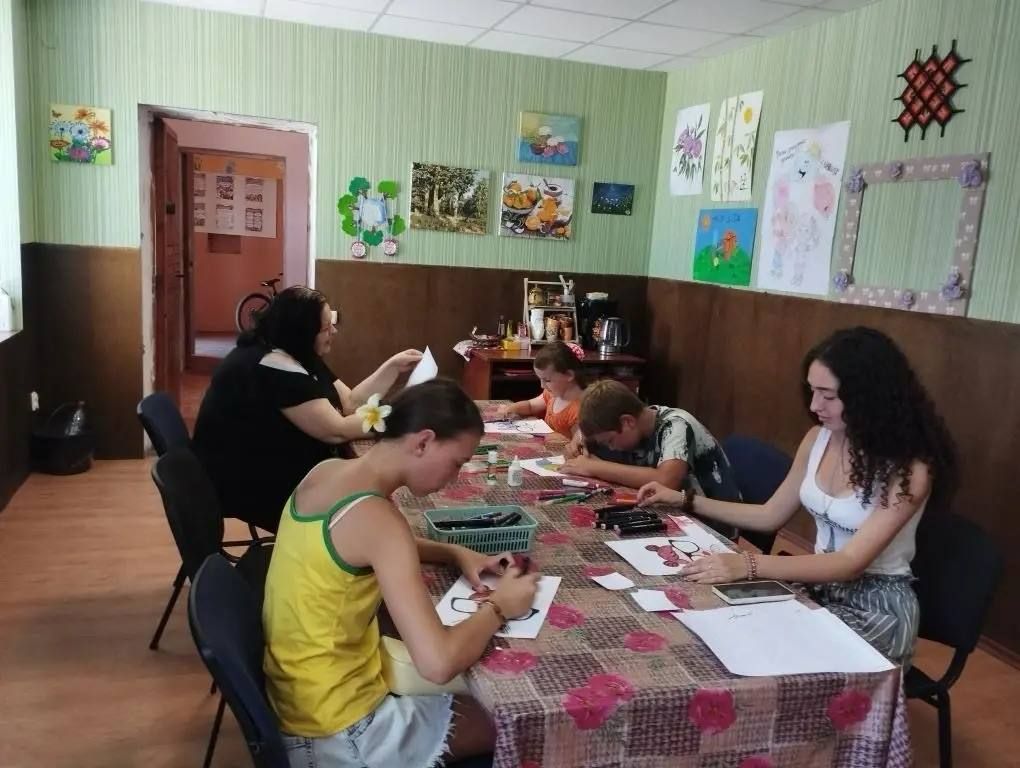 Семья глазами детей: тепло и искренность в каждом штрихе! Семья глазами детей: тепло и искренность в каждом штрихе!