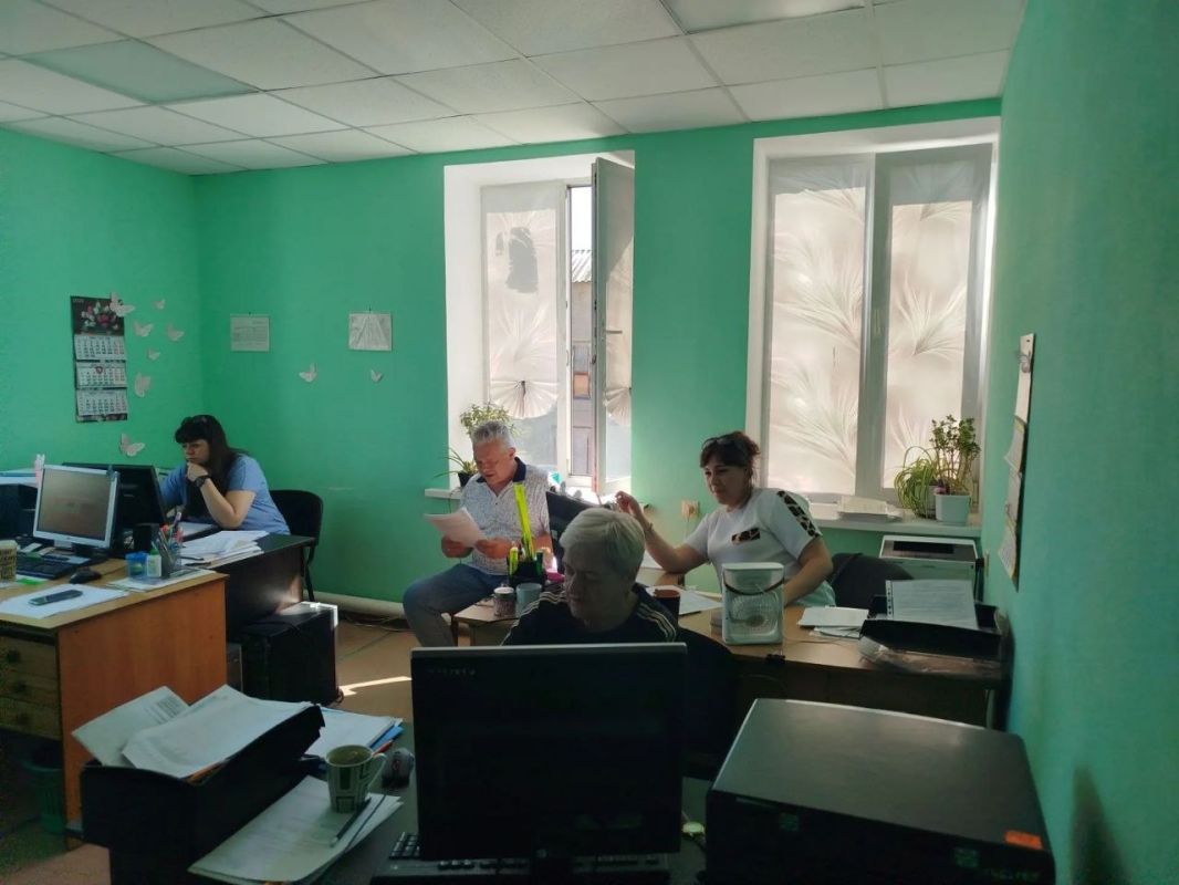 Встреча с трудовым коллективом Встреча с трудовым коллективом