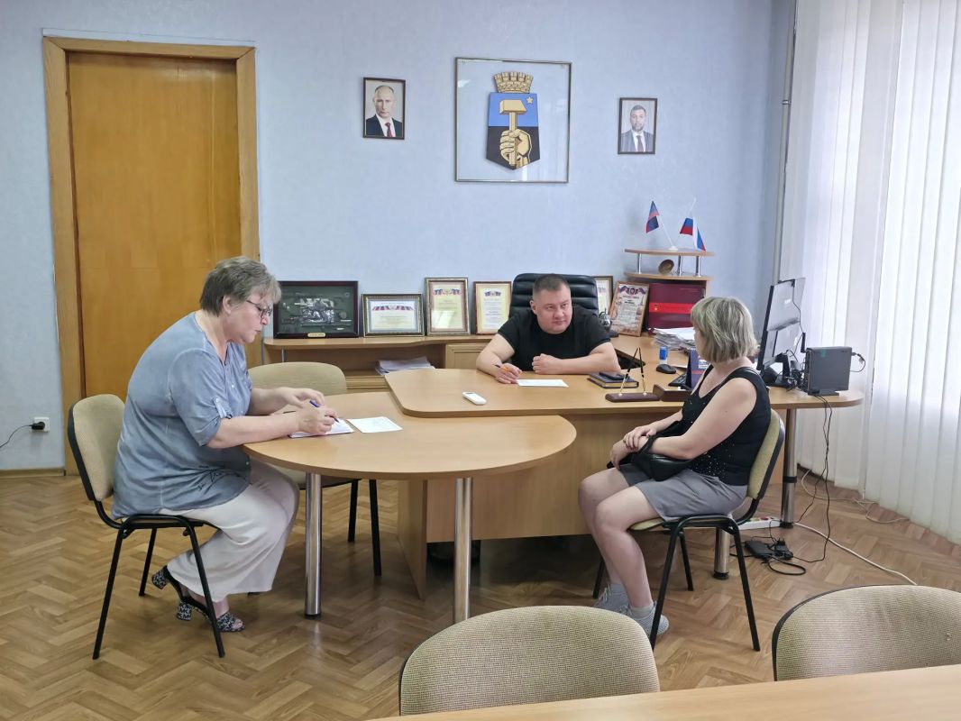 Иван Адамец: 6 июля провёл плановый приём граждан в Управе Куйбышевского района Иван Адамец: 6 июля провёл плановый приём граждан в Управе Куйбышевского района