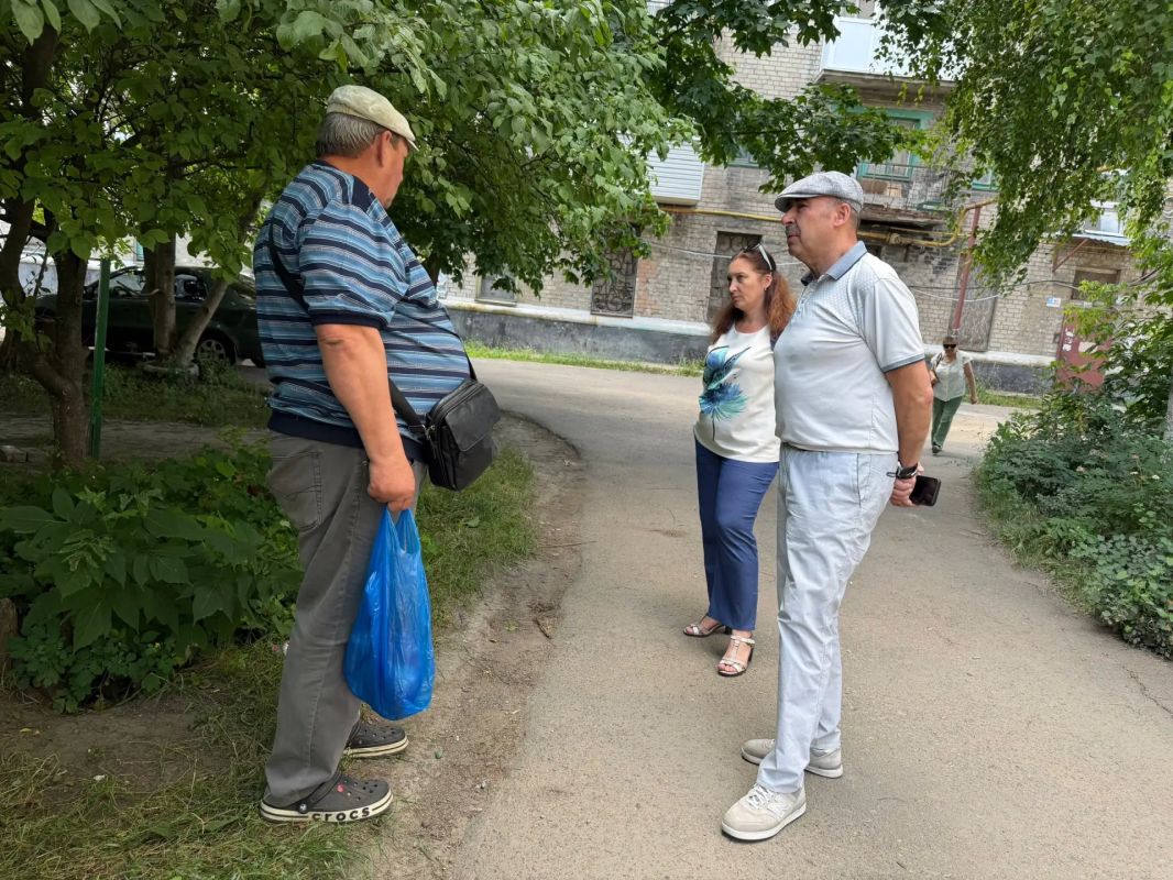 По поручению Главы Республики Дениса Пушилина, в Кировском внутригородском районе продолжаются встречи с населением на подведомственной территории По поручению Главы Республики Дениса Пушилина, в Кировском внутригородском районе продолжаются встречи с населением на подведомственной территории