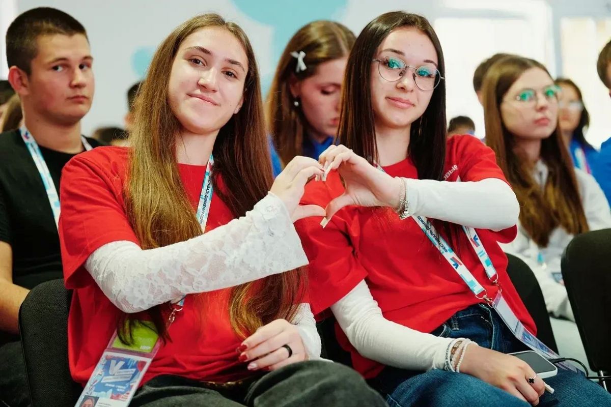 5 команд из ДНР выиграли 1,4 млн рублей в Конкурсе первичных отделений Движения Первых 5 команд из ДНР выиграли 1,4 млн рублей в Конкурсе первичных отделений Движения Первых