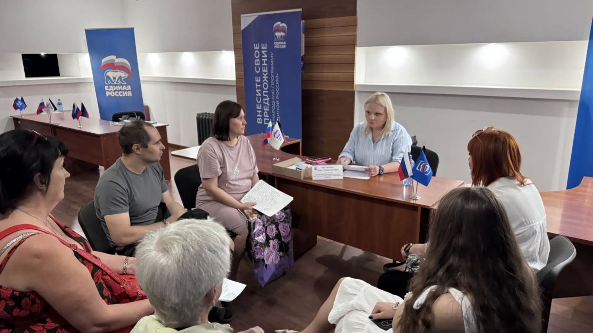 Депутатский приём: боль людей становится личной Депутатский приём: боль людей становится личной