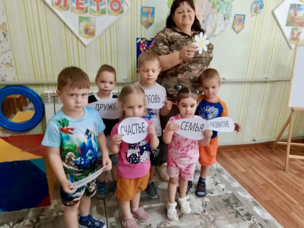 Забота о будущем: Докучаевское отделение КСВО в гостях у детей Забота о будущем: Докучаевское отделение КСВО в гостях у детей