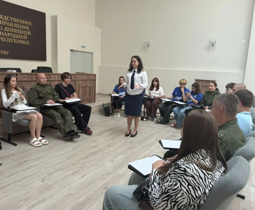 Сотрудники регионального следственного управления провели для кадет увлекательную правовую игру Сотрудники регионального следственного управления провели для кадет увлекательную правовую игру