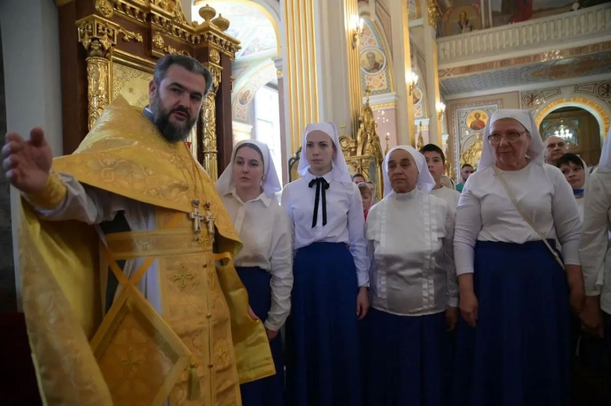В Донецке прошло посвящение сестёр милосердия В Донецке прошло посвящение сестёр милосердия