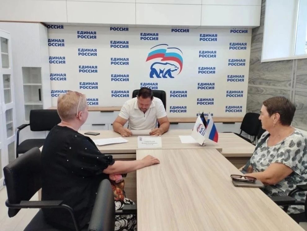 Вопросы ЖКХ, благоустройства и подготовки к отопительному сезону: депутаты Народного Совета провели приемы граждан Вопросы ЖКХ, благоустройства и подготовки к отопительному сезону: депутаты Народного Совета провели приемы граждан