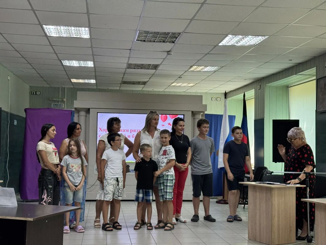 В преддверии Дня семьи в Мангуше прошёл тёплый праздник! В преддверии Дня семьи в Мангуше прошёл тёплый праздник!