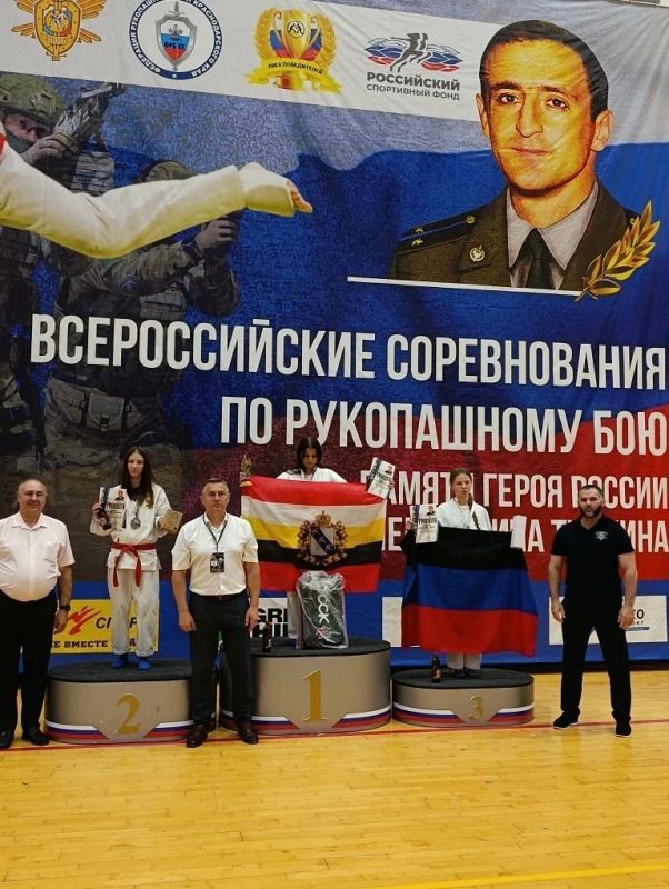 В Витязево завершились всероссийские соревнования "Кубок Черного Моря" и 3 Этап Кубка России среди мужчин и женщин по рукопашному бою, посвященные памяти Героя России Андрея Туркина В Витязево завершились всероссийские соревнования "Кубок Черного Моря" и 3 Этап Кубка России среди мужчин и женщин по рукопашному бою, посвященные памяти Героя России Андрея Туркина