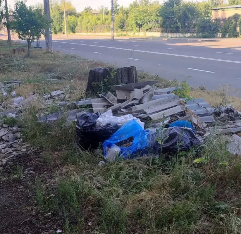 Сегодня, 7 июля, с целью приведения территории в надлежащее санитарное состояние силами Макеевского филиала НКО «ЕДИНЫЙ РЕГИОНАЛЬНЫЙ ФОНД ПО УПРАВЛЕНИЮ МНОГОКВАРТИРНЫМИ ДОМАМИ НА ТЕРРИТОРИИ ДОНЕЦКОЙ НАРОДНОЙ РЕСПУБЛИКИ» и... Сегодня, 7 июля, с целью приведения территории в надлежащее санитарное состояние силами Макеевского филиала НКО «ЕДИНЫЙ РЕГИОНАЛЬНЫЙ ФОНД ПО УПРАВЛЕНИЮ МНОГОКВАРТИРНЫМИ ДОМАМИ НА ТЕРРИТОРИИ ДОНЕЦКОЙ НАРОДНОЙ РЕСПУБЛИКИ» и...
