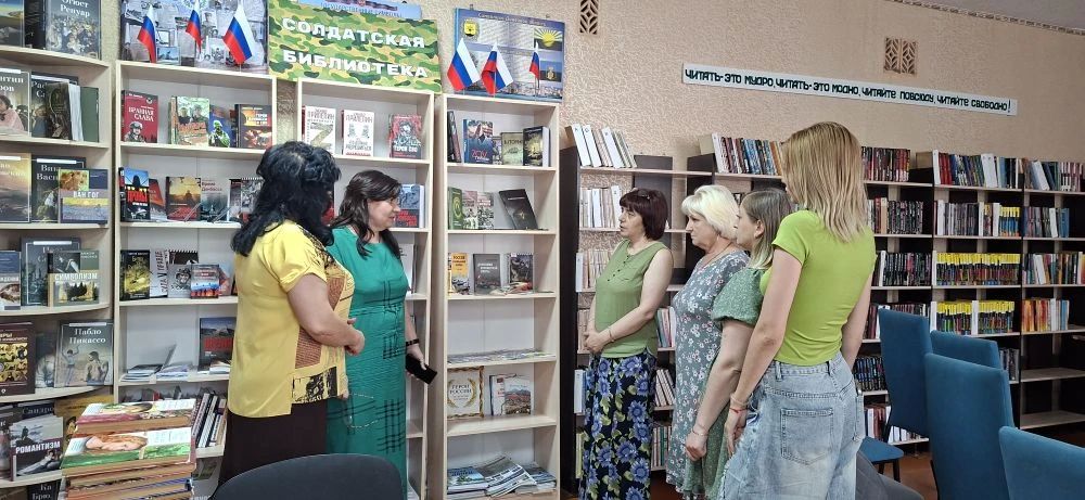 07 июля заместитель главы администрации городского округа Иловайск Донецкой Народной Республики Дорошилова Елена Владимировна провела рабочую встречу с трудовым коллективом муниципального бюджетного учреждения «Городская... 07 июля заместитель главы администрации городского округа Иловайск Донецкой Народной Республики Дорошилова Елена Владимировна провела рабочую встречу с трудовым коллективом муниципального бюджетного учреждения «Городская...
