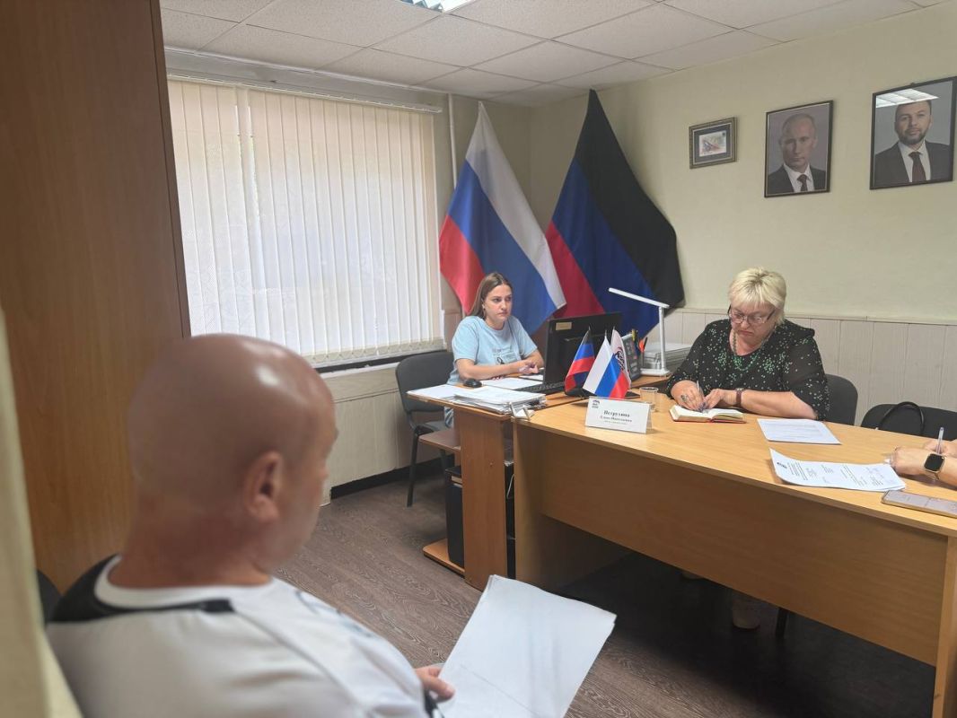В общественной приёмной прошёл приём Председателя Снежнянского городского совета В общественной приёмной прошёл приём Председателя Снежнянского городского совета