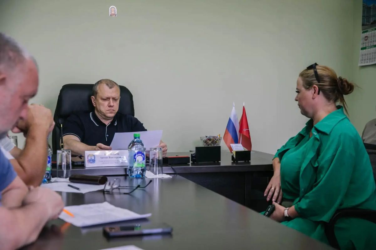 Ответил на вопросы жителей Ильичёвского района Ответил на вопросы жителей Ильичёвского района