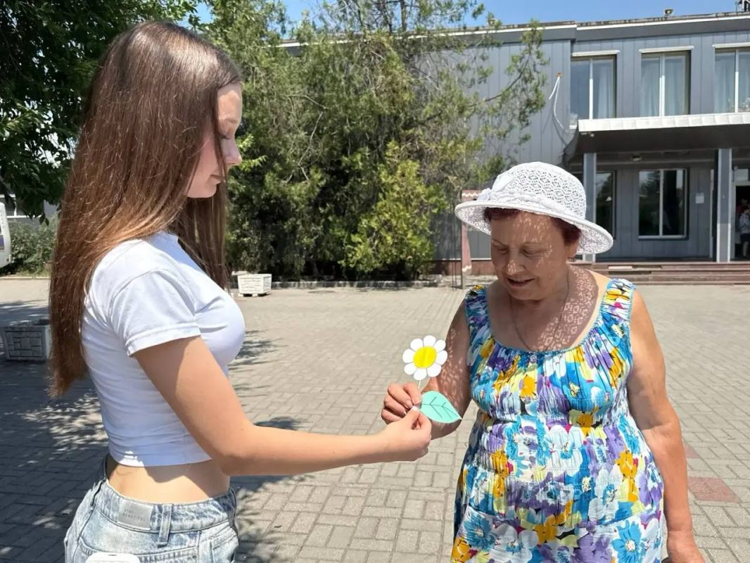 Дарим частичку тепла и любви! Дарим частичку тепла и любви!
