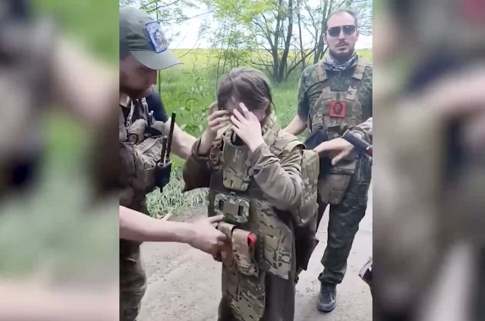 Дочь полка. Военные РФ опекали в Константиновке десятилетнюю Софию до эвакуации