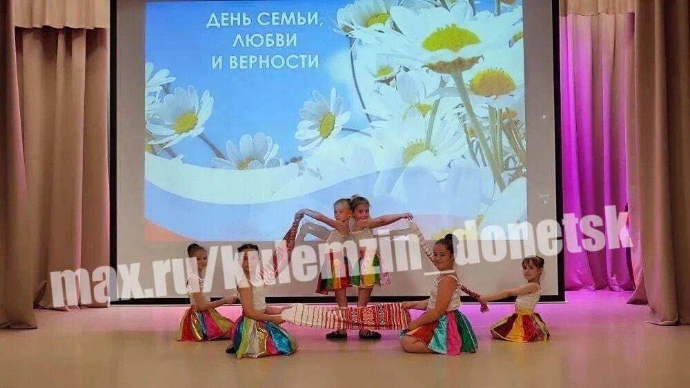 Литературно-музыкальная гостиная «Мелодии любви и верности» была проведена в рамках проекта «Культура Малой Родины» в клубе села Бирюки Литературно-музыкальная гостиная «Мелодии любви и верности» была проведена в рамках проекта «Культура Малой Родины» в клубе села Бирюки