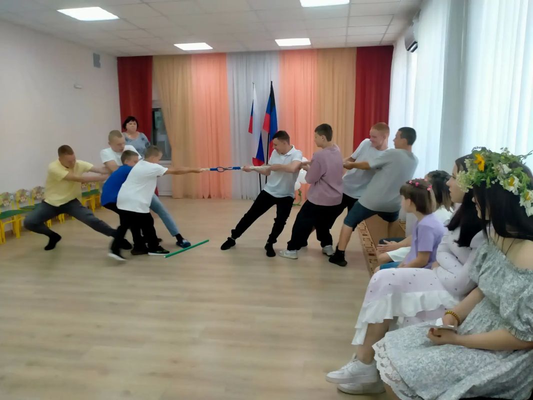 День семьи, любви и верности: праздник добра и семейных ценностей в Шахтерске День семьи, любви и верности: праздник добра и семейных ценностей в Шахтерске